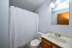 2268 Salisbury Dr, Naperville, IL 60565 - Photo 15
