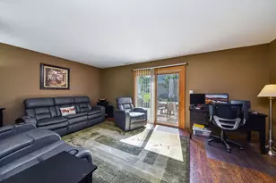 2268 Salisbury Dr, Naperville, IL 60565 - Photo 13