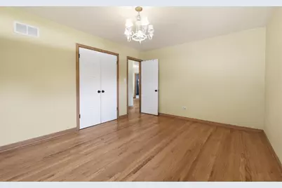 13 S School Street, Mount Prospect, IL 60056 - Photo 17