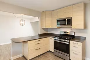 255 W Daniels Rd, Palatine, IL 60067 - Photo 11