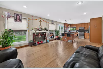 1162 Hyannis Circle, Carol Stream, IL 60188 - Photo 11