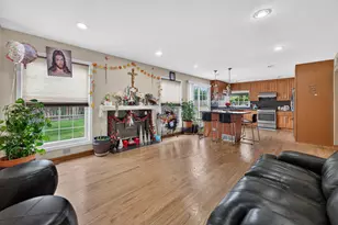 1162 Hyannis Cir, Carol Stream, IL 60188 - Photo 11