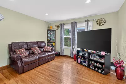 1162 Hyannis Circle, Carol Stream, IL 60188 - Photo 9