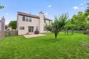 1162 Hyannis Cir, Carol Stream, IL 60188 - Photo 29