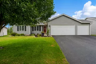 3078 Derbyshire Dr, Machesney Park, IL 61115 - Photo 1