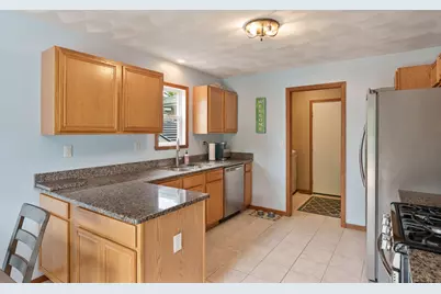 3078 Derbyshire Drive, Machesney Park, IL 61115 - Photo 11