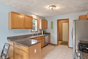 3078 Derbyshire Dr, Machesney Park, IL 61115 - Photo 11