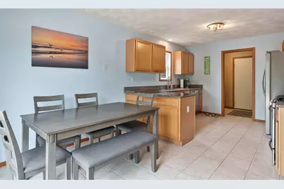 3078 Derbyshire Drive, Machesney Park, IL 61115 - Photo 9