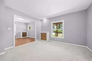 1438 Jackson St, Rockford, IL 61107 - Photo 11