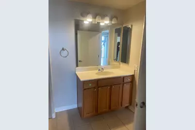 647 Metropolitan Way #612L, Des Plaines, IL 60016 - Photo 19