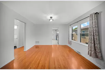 11834 S Campbell Avenue, Chicago, IL 60655 - Photo 5