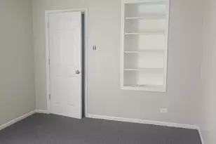 7918 S Essex Ave, Chicago, IL 60617 - Photo 5