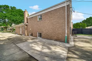 548 Leamington Ave, Wilmette, IL 60091 - Photo 19