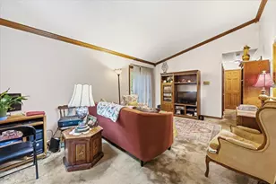 413 Travelaire Ave, Naperville, IL 60565 - Photo 3