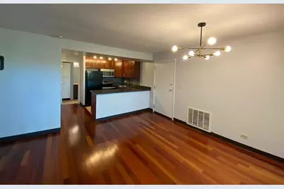 5813 Oakwood Drive #D, Lisle, IL 60532 - Photo 3