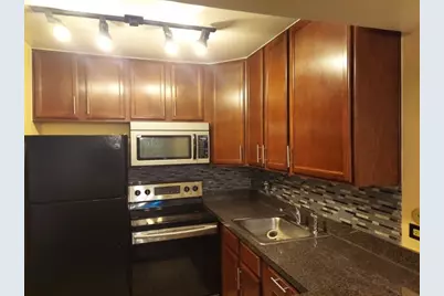5813 Oakwood Drive #D, Lisle, IL 60532 - Photo 7
