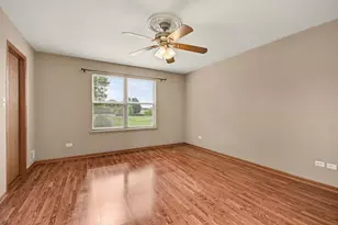 619 Wild Indigo Ave, Romeoville, IL 60446 - Photo 17