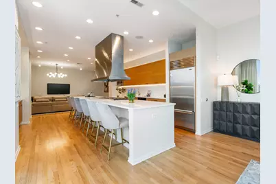 500 W Superior Street #2401, Chicago, IL 60654 - Photo 19