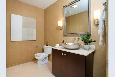 500 W Superior Street #2401, Chicago, IL 60654 - Photo 27