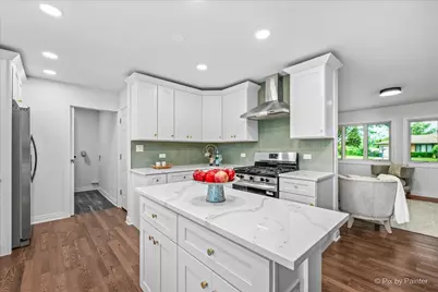 1059 Hickory Lane, Elk Grove Village, IL 60007 - Photo 7