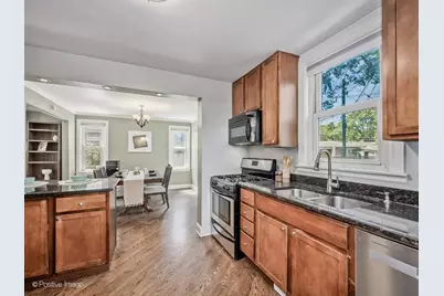 8646 Harms Road, Skokie, IL 60077 - Photo 9