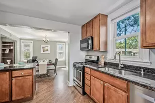 8646 Harms Rd, Skokie, IL 60077 - Photo 9