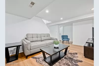 8646 Harms Road, Skokie, IL 60077 - Photo 19
