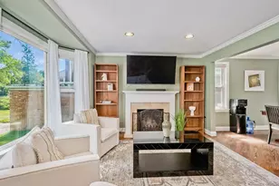 8646 Harms Rd, Skokie, IL 60077 - Photo 3