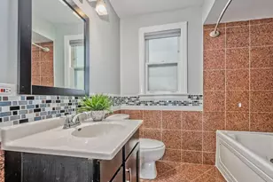 8646 Harms Rd, Skokie, IL 60077 - Photo 17