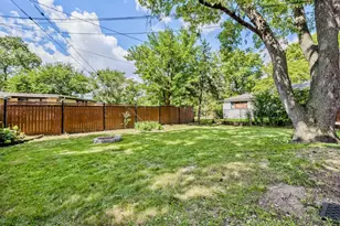 8646 Harms Rd, Skokie, IL 60077 - Photo 25