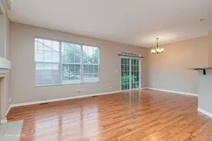 24039 Walnut Cir, Plainfield, IL 60585 - Photo 9
