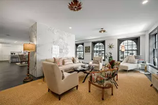 257 E Delaware Pl, Chicago, IL 60611 - Photo 11