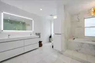 257 E Delaware Pl, Chicago, IL 60611 - Photo 27