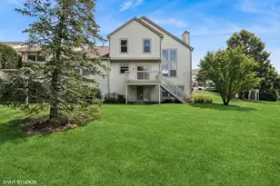 7 Edgebrook Ct, Algonquin, IL 60102 - Photo 7