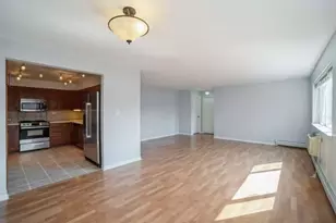930 Ontario St, Oak Park, IL 60302 - Photo 3