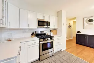 800 Hunter Rd, Glenview, IL 60025 - Photo 9