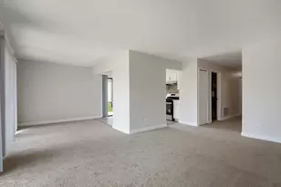 19215 Elm Dr, Country Club Hills, IL 60478 - Photo 5