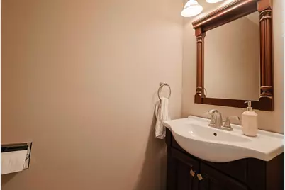 1410 Huntington Drive, Mundelein, IL 60060 - Photo 23