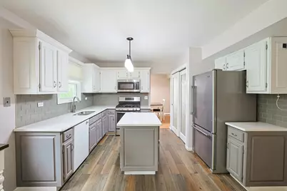 1410 Huntington Drive, Mundelein, IL 60060 - Photo 5