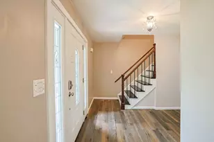 1410 Huntington Dr, Mundelein, IL 60060 - Photo 3