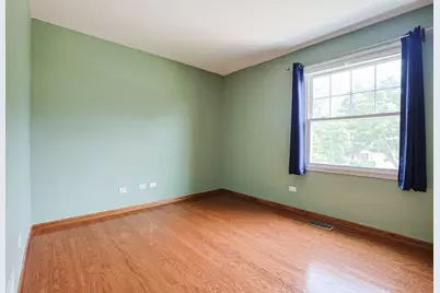 1410 Huntington Drive, Mundelein, IL 60060 - Photo 17