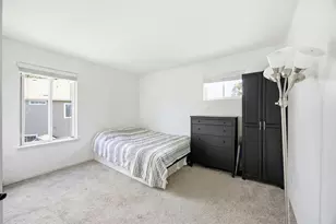 9 Tenneyson Ct, Lake in the Hills, IL 60156 - Photo 25