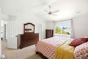 9 Tenneyson Ct, Lake in the Hills, IL 60156 - Photo 21