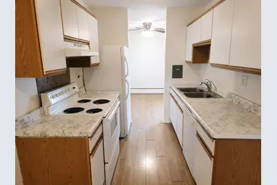1810 Hemlock Place #204, Schaumburg, IL 60173 - Photo 3