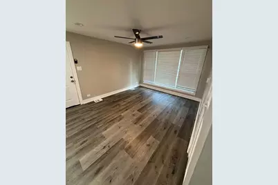 527 W 16th Place, Chicago Heights, IL 60411 - Photo 3