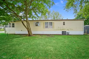 2 Berry Ln E, Bourbonnais, IL 60914 - Photo 5