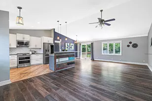 12715 W Sallmon Ave, Beach Park, IL 60087 - Photo 3