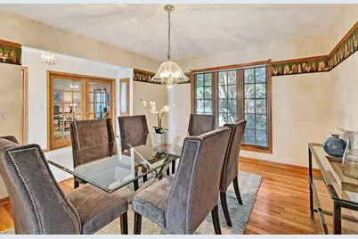 220 Rosewood Court, Westmont, IL 60559 - Photo 7