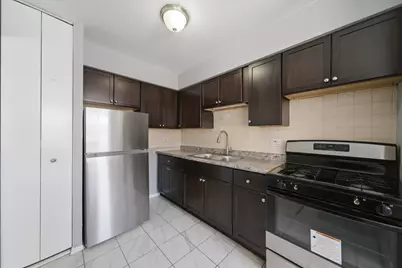 7320 N Rogers Avenue #210, Chicago, IL 60626 - Photo 5