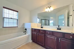 2715 Blakely Ln, Naperville, IL 60540 - Photo 21